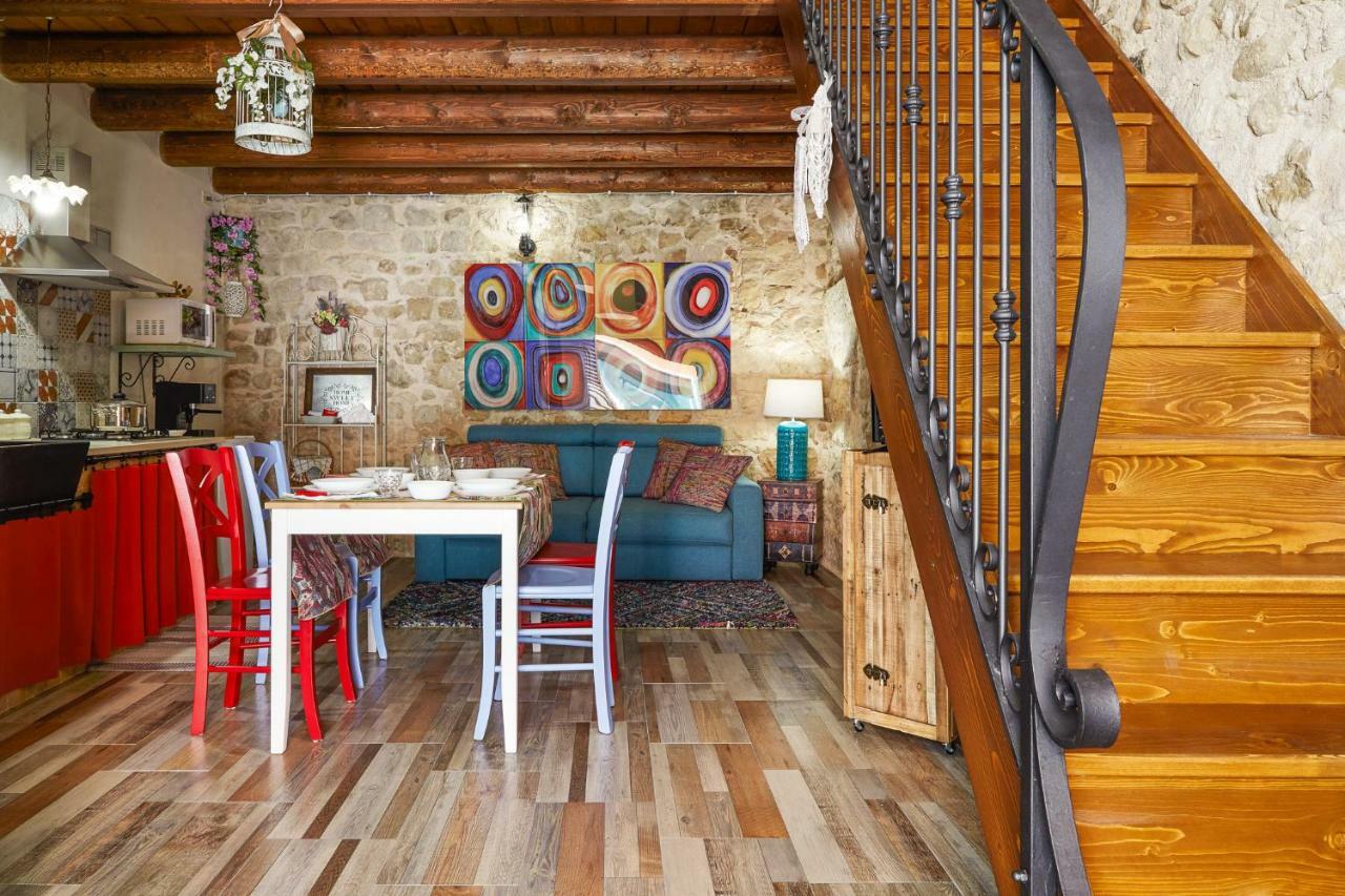 Les Petites Maisons D'Elise Scicli Buitenkant foto