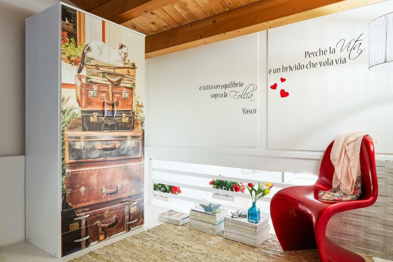 Les Petites Maisons D'Elise Scicli Buitenkant foto